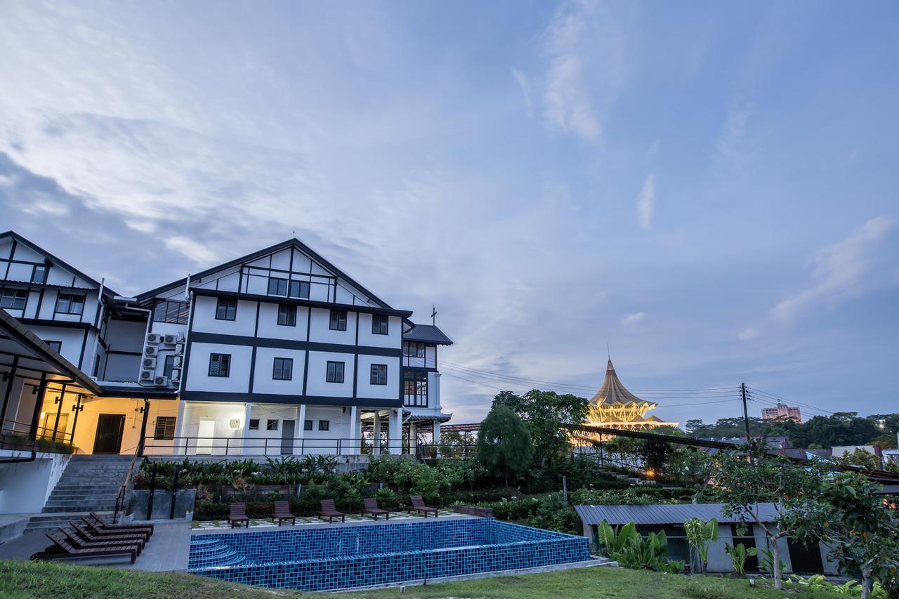 เดอะ แมเรียน บูทิก ลอดจิ้ง เฮาส์ Hotel กูชิง ภายนอก รูปภาพ